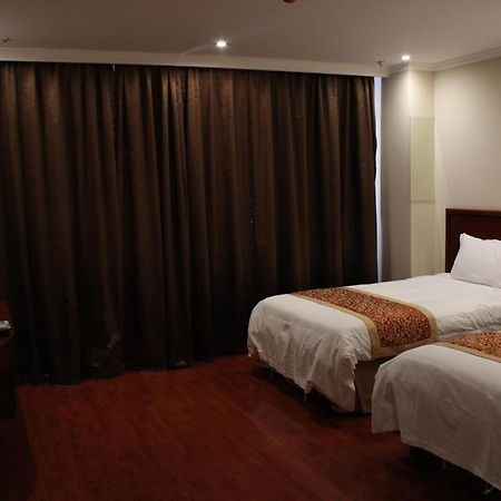 Greentree Inn Shanghai Pudong Airport Wild Animal Park Express Hotel Nanhui Extérieur photo