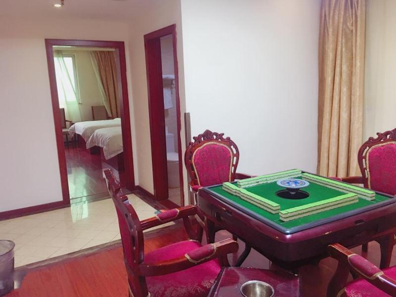 Greentree Inn Shanghai Pudong Airport Wild Animal Park Express Hotel Nanhui Extérieur photo